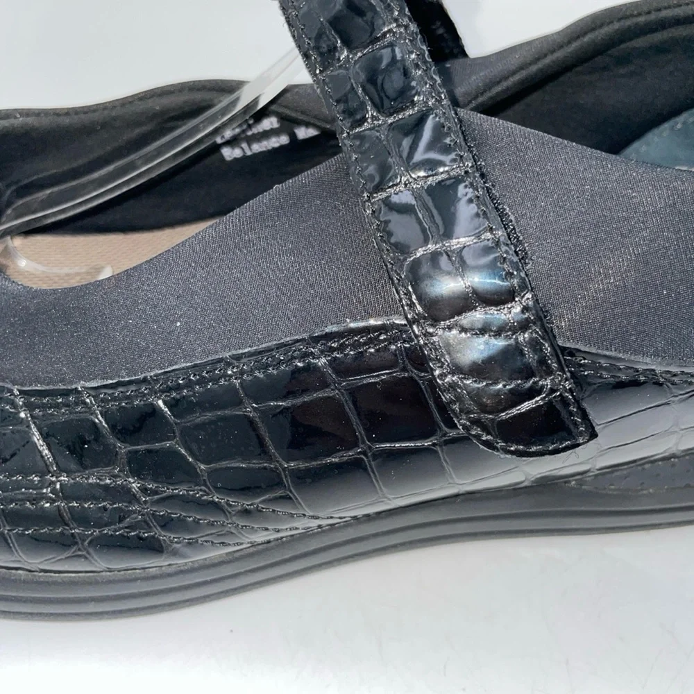 DREW Black Patent‎ Croc-Embossed Mary Jane Flat